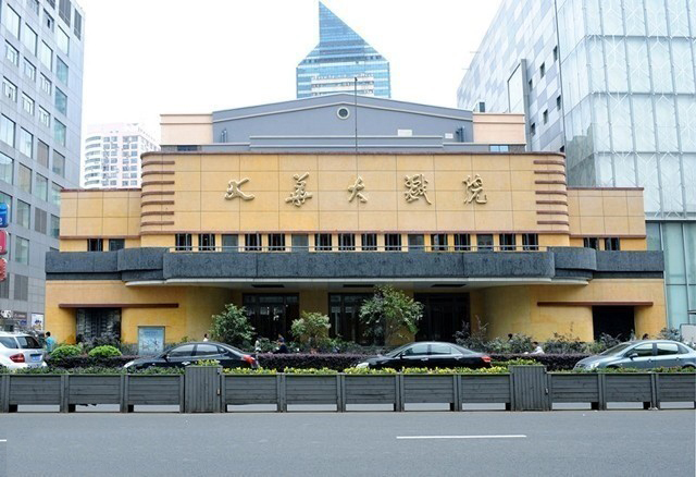 南京市电影剧场公司大华大戏院维修改造前厅加固